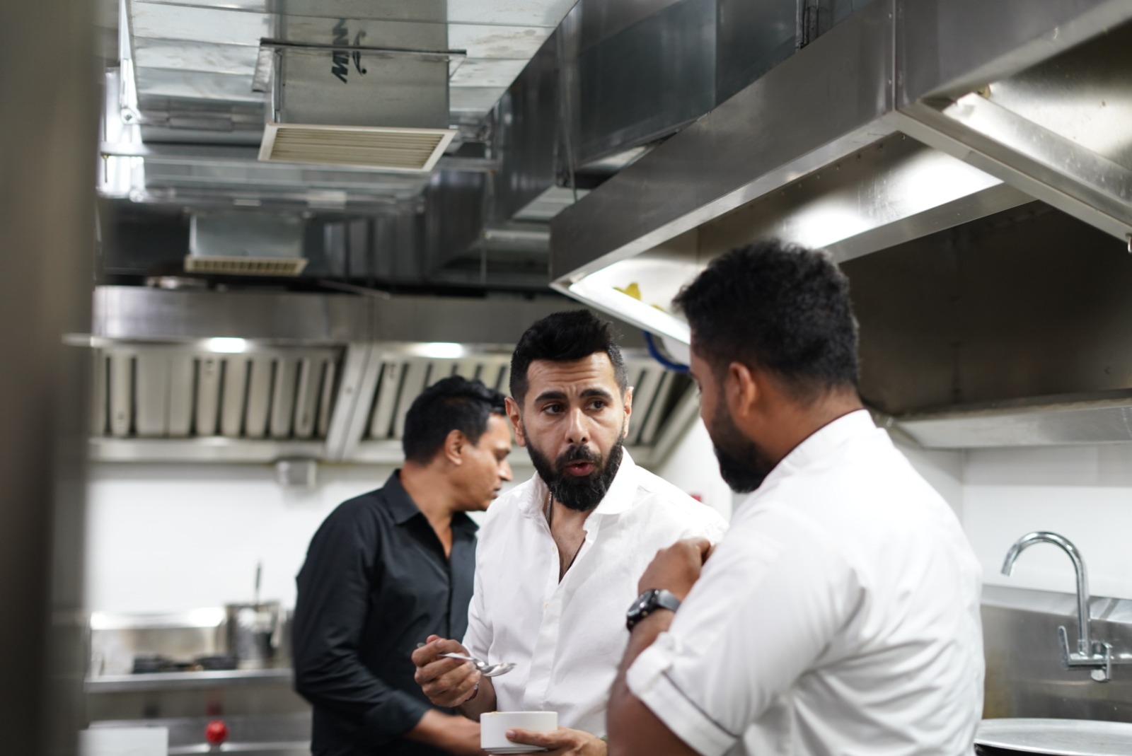Restaurant consultant in India offering strategic support for cafés, cloud kitchens, and fine-dine restaurants